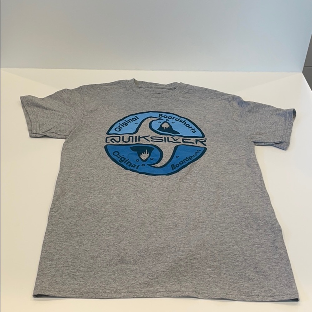 NWOT Quicksilver original Twinny tee